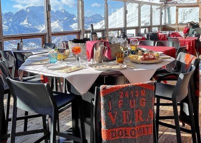 Outdoor table - Stammtisch - Rifugio Averau - 5 Torri - Cortina d'Ampezzo